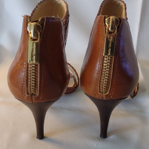 Michael Kors rear zipper brown weave open toe 3" heels, size 7.5M - Picture 2 of 4